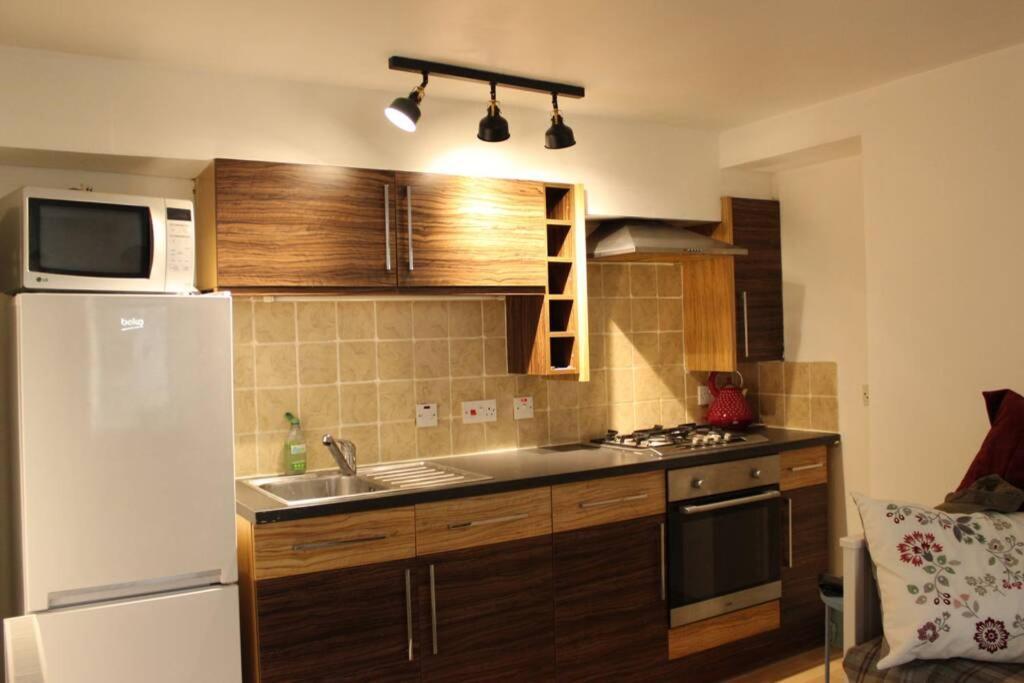 Апартаменты The Snug, A Great Flat In The Heart Of Peebles. Экстерьер фото